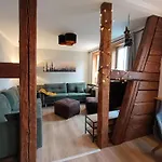 Bergstadthaus Fuer Familien Und Freunde